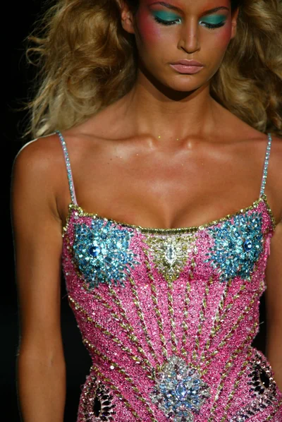 Look 32